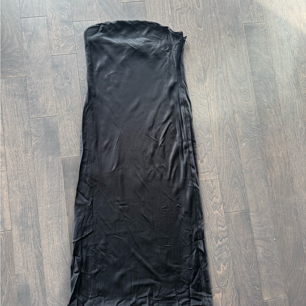 Elegant Black Strapless Dress